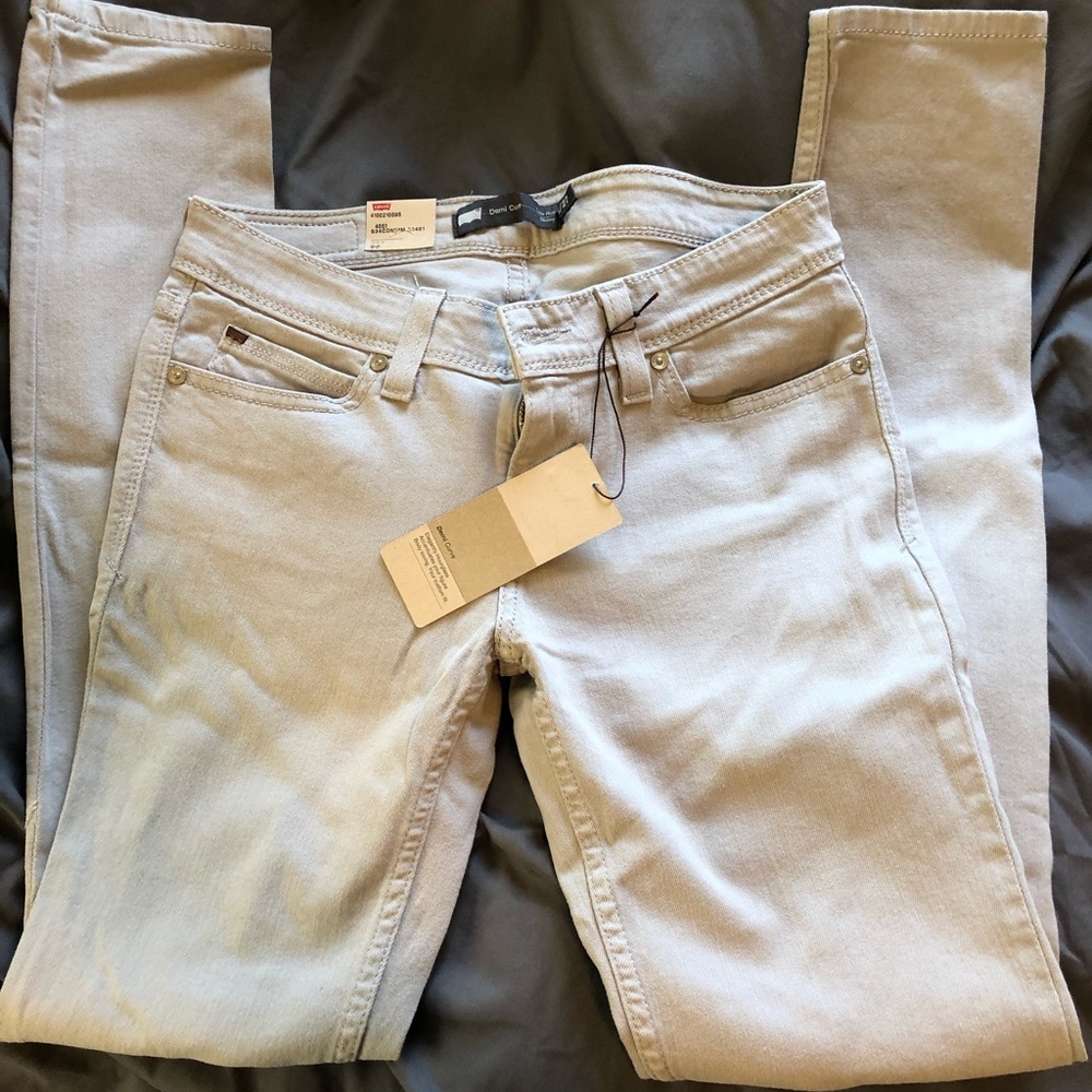 NWT Levi’s